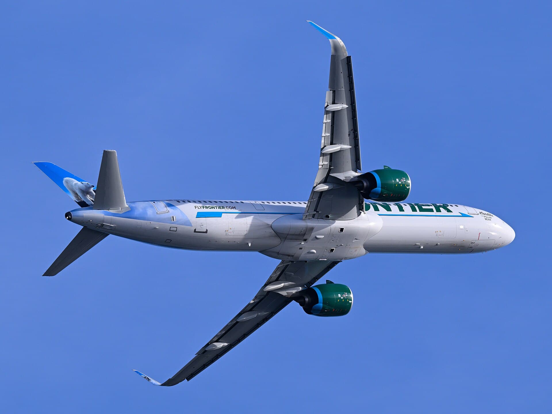 Frontier A321neo banking overhead after departing Boston in December
