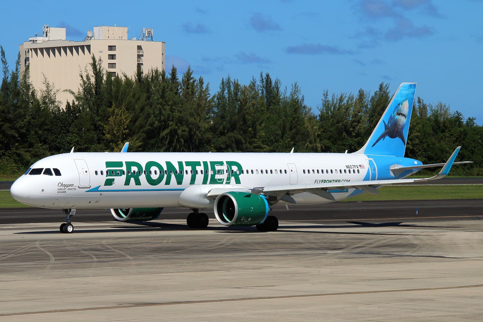 Frontier A321 with a great white shark tail taxiing at San Juan, Puerto Rico